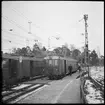 Motorvagn på hållplats Djursholm - Ösby i Stockholm.