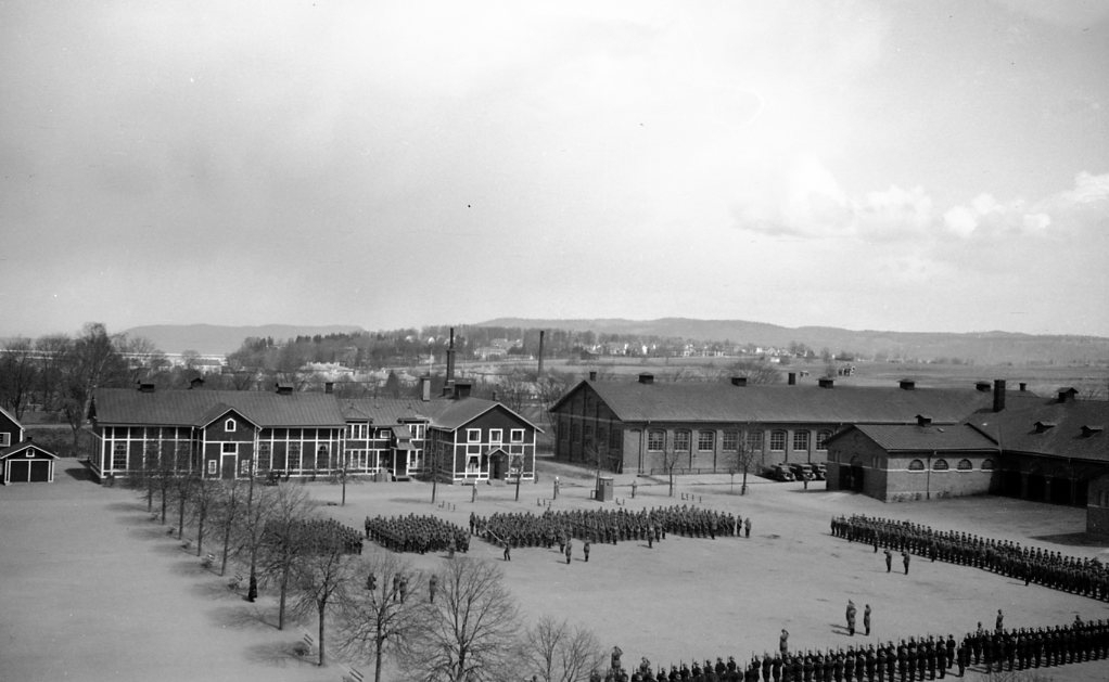 Cermoni på kaserngården, A 6.