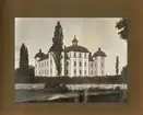 Fotoalbum innehållande motiv från Strömsholms slott.