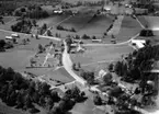 Flygfoto över Öreryds kyrka i Gislaved kommun, Jönköpings län. Nr 1109/1961