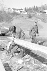 Atterreising av Røn gamle skule. 1989.