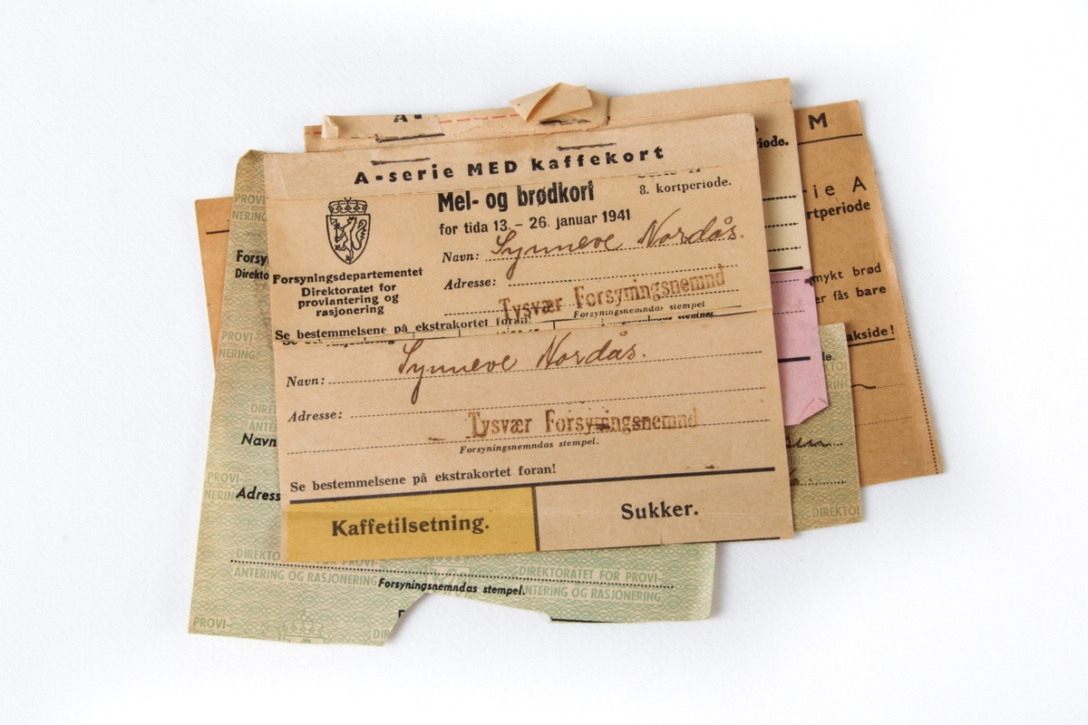 Mel- og brødkort fra 1940 til 1942.