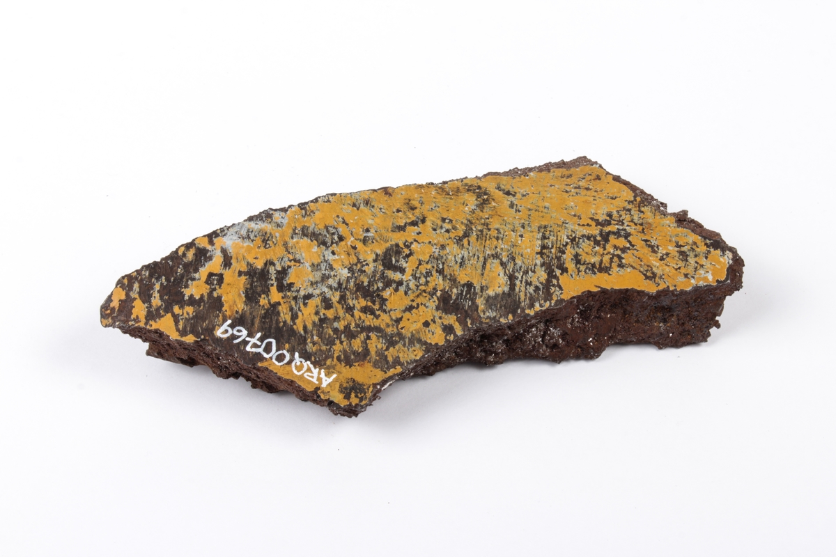 Bombe gjennom taket på Saltdepotet 1679-1941.