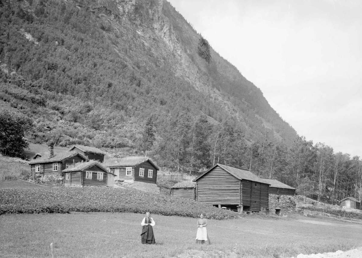 Kleivmellom, nordre