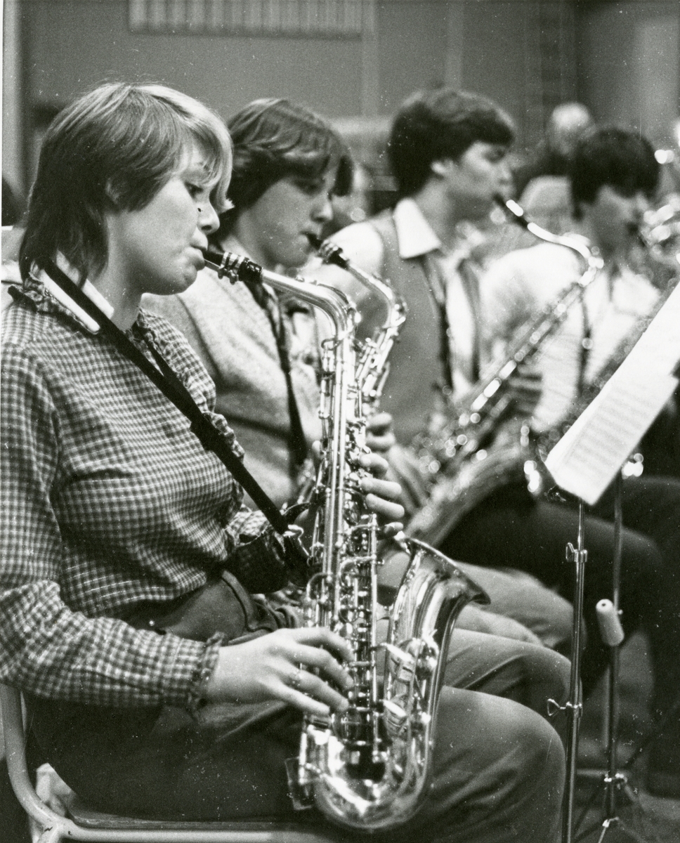 Brudebilde Borghild Sundheim og Knut Sørbu viet 9. august 1930 i Garnisonskirken Kristiania.