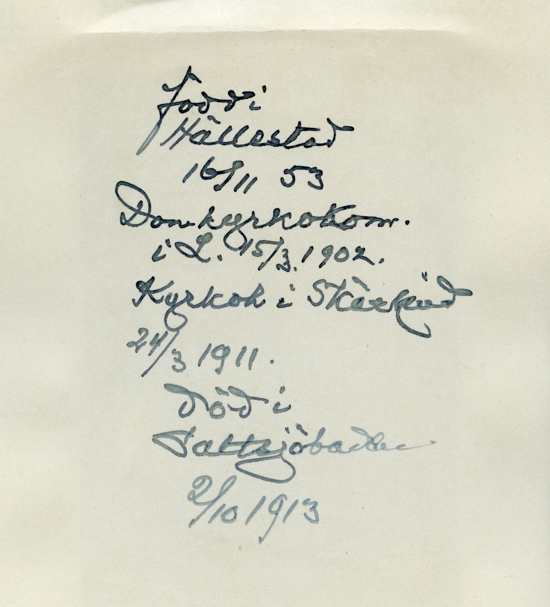 Porträtt av kyrkoherde Ernst Richard Petersson. Gift 1884 med Märtha Ingegerd Lindstedt. Blev 1902 Domkyrkokomminister i Linköping och senare kyrkoherde i Skärkind 1911.