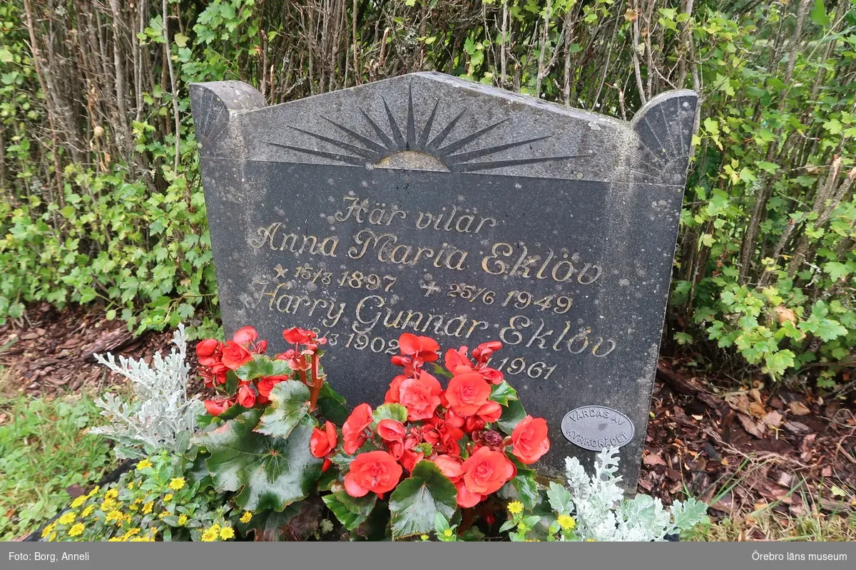 Fotoprotokoll

Acc. Nr. OLM-2019-402_1-45
Örebro läns museums diarienummer: 2016.230.125
Fotograf: Anneli Borg 
Objekt: Ramsbergs nya kyrkogård
Kommun: Lindesbergs kommun
Län: Örebro
År: 2019

Motiv: 
1-45	Ramsbergs nya kyrkogård, gravvårdar