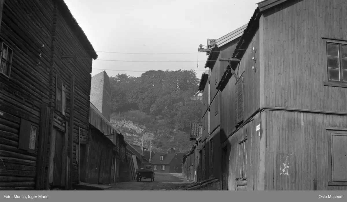 første ladegang, lagerbygninger, kjerre, trehusbebyggelse
