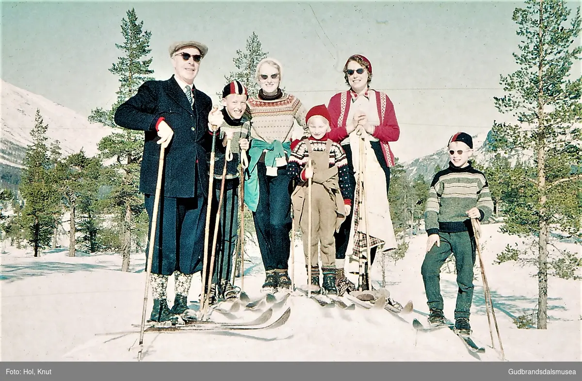 Hol-familen på skitur
