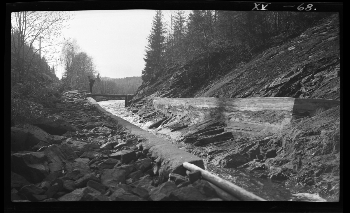 Dam mellom Farris og Ragnihildrødvann.