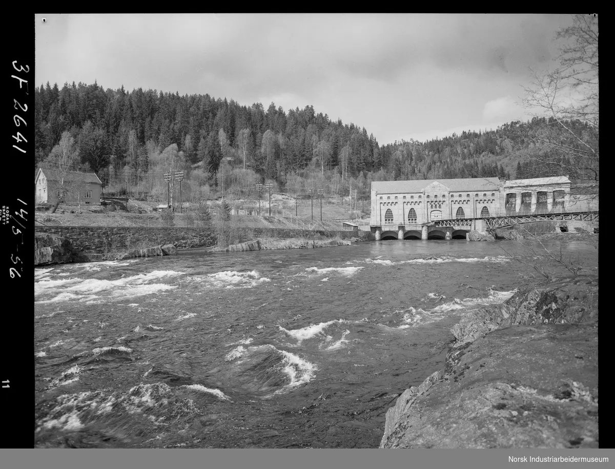 Lienfoss kraftstasjon - vestside