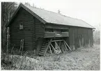 Ramnäs sn, Surahammar. 
Skräddartorp, loftbod, 1967.