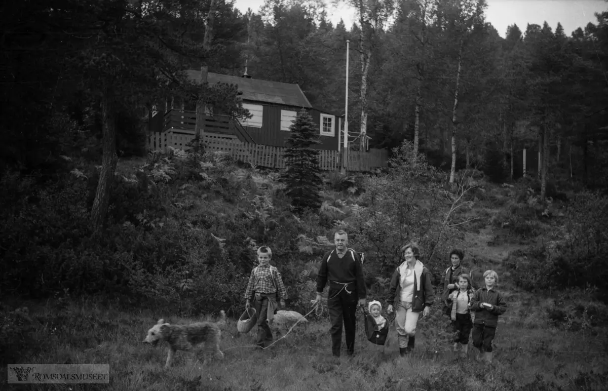 "september-oktober 1963"."Pål Ivar lærer stå-gå"."Hjå Fru Lervik"