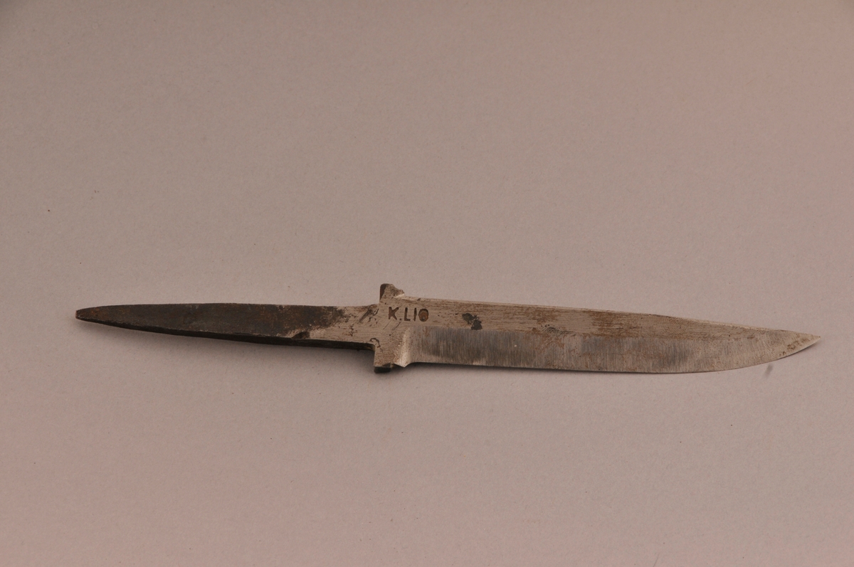 Knivblad. Heimesmia, ubruka.