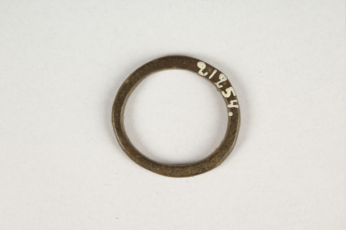Ring av brons. Sölja?