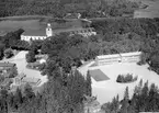 Urshults kyrka och skola, 1957.