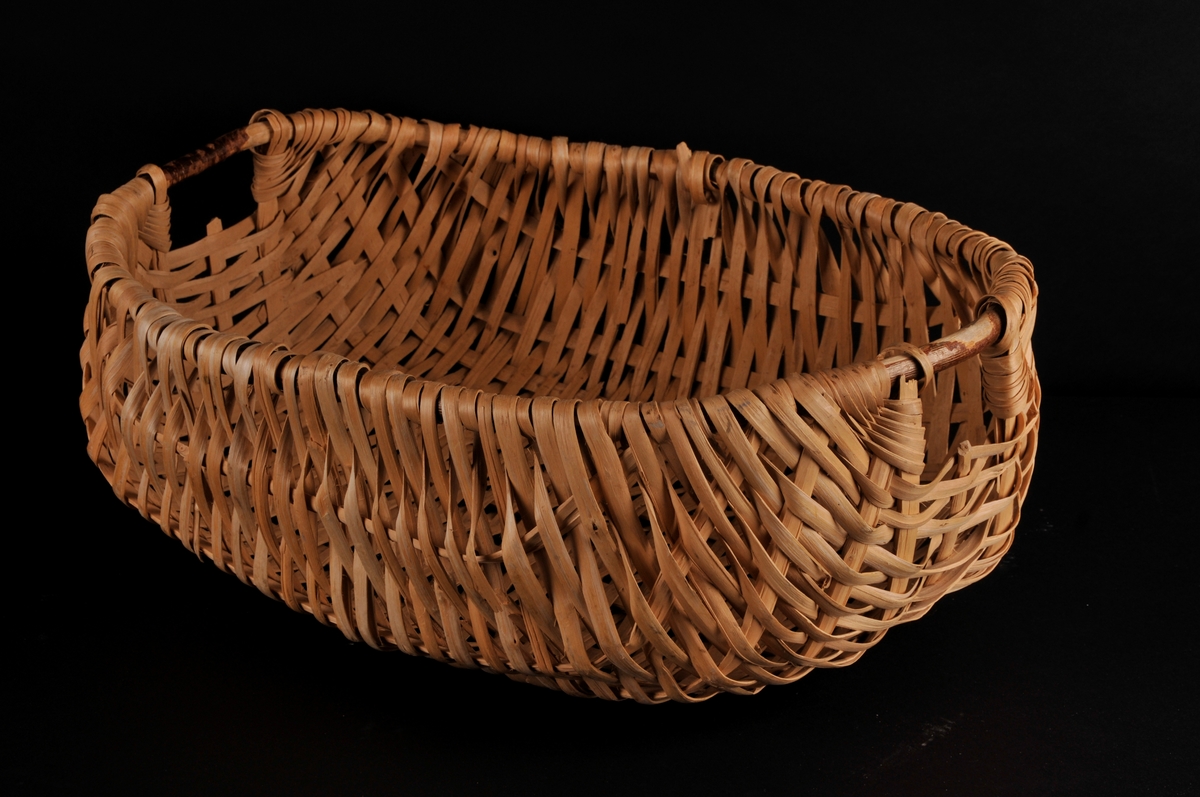 Korg, fletta. Ubehandla.