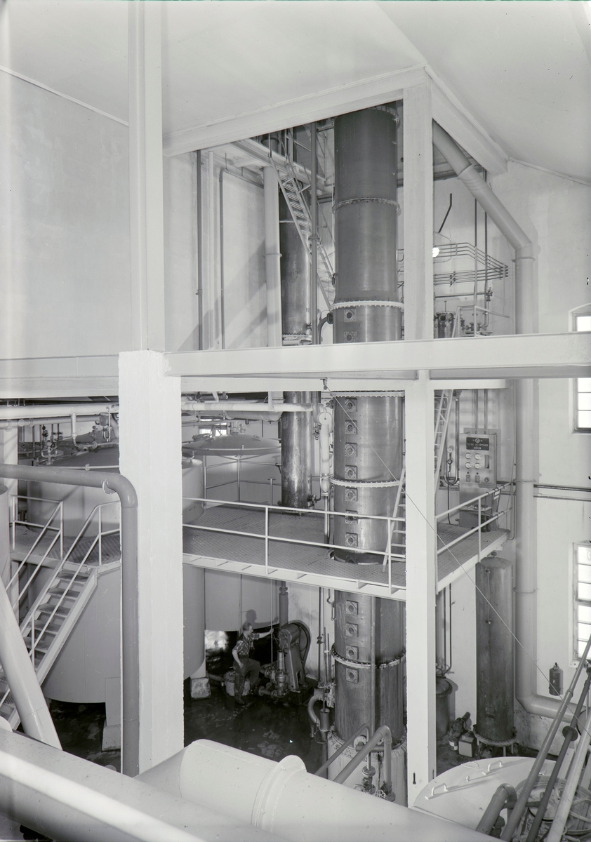 Toten Brenneri, Lena, interiør, fabrikk, brenneri, lastebil, tank, kjele.