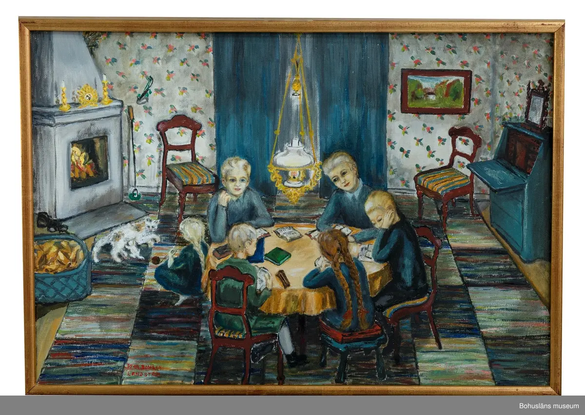 Nu har mamma fem barn som går i skolan på en gång. Hilding går och läser för prästen. Vi sitter runt bordet i vardagsrummet med fingrarna i öronen, och rabblar läxor. Helst ska vi kunna dem utantill. I synnerhet Hilding.

Ebba har rest tillbaka till sin skola i Norrland, och vi saknar henne förstås, och vi skriver långa brev. Jag kikar över axeln på en av pojkarna som just skrivit "min kärra Ebba". Jag retas lite, och han bli arg och knycklar ihop sin skrivelse och ger upp detta svåra företag. På det viset fick inte "kärra Ebba" detta underbara brev, som säkert blivit både roligt och kärleksfullt. Vi börjar redan gissa och fundera över vad det kan bli i julklappslådan hon lovat skicka.

Tant Hanna fick visst inte rätt när hon i somras sa på tal om skolan: "Då är det slut på dina goda dagar". Jag tycker om skolan, och dagarna är goda! Det går riktigt bra för mig.
Nu har det gått ett helt år sedan jag började min berättelse. Ett helt år med Allan och Bettan och mej, och hela familjen, och hela världen.
Nu vet du hur det var då, när vi var små.
Här har du mina barnsliga bilder, med gullkant på.

Tora Bohlin Landström ur "Barnsliga bilder med gullkant på", sid. 79 - 80..