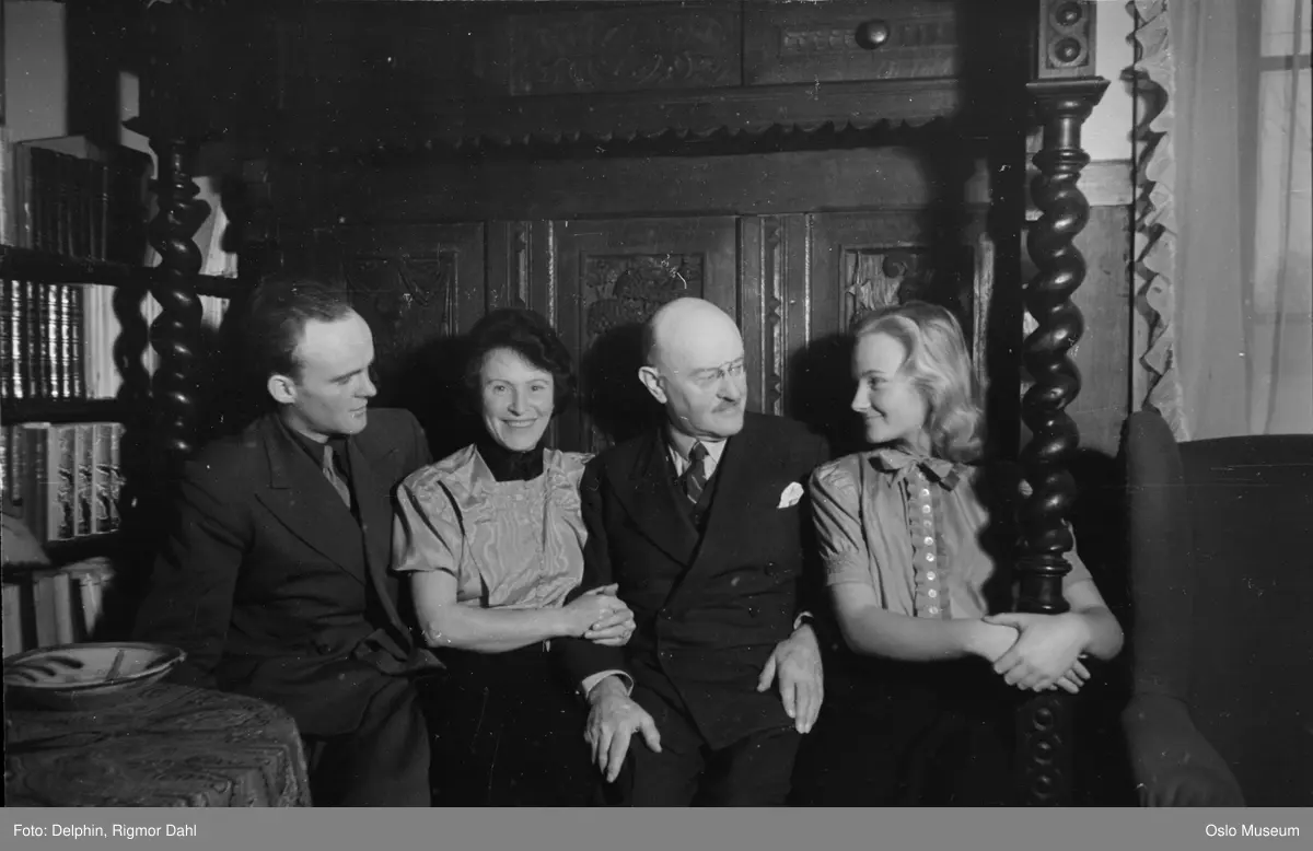 bolig, interiør, familiegruppe, kvinner, menn, skuespillere