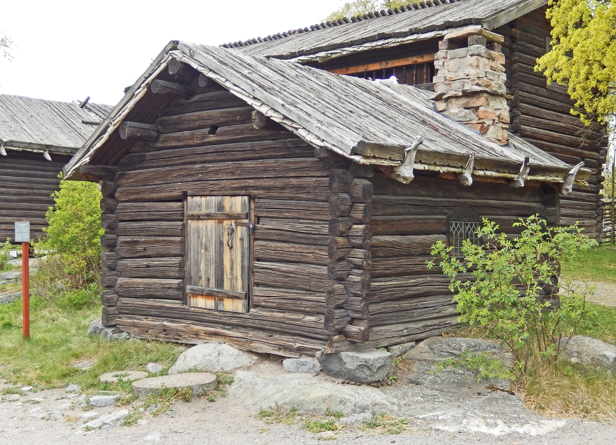 Toshakda yotgan fotosurat