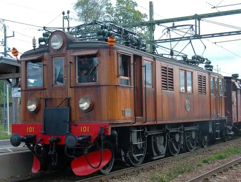 Elektriskt universallok, SJ D 101 (1925) | Tyst i täten