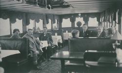 Matsalen på Sandhamns Express.