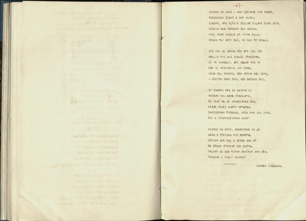 Inbunden samlingsvolym för tidskriften Flygfisken: organ för Sveriges militärflygare, 1917-1919.

Innehåll: artiklar med minnen, händelser och episoder inom den svenska militära pionjärflygningen samt fakta och råd till militära flygare. Illustrationer i form av ritningar och foton.

Sidor framställda genom stencilering med inklistrade fotografier.


Ingående nummer:

1 - augusti 1917 (sida 1-11)
2 - september 1917 (sida 12-21)
3 - oktober 1917 (sida 22-31)
4 - november 1917 (sida 32-42)
5 - december 1917 (sida 43-53)
6 - januari 1918 (sida 54-64)
7 - februari 1918 (sida 65-77)
8 - mars 1918 (sida 78-88)
9 - april 1918 (sida 89-101)
10 - maj 1918 (sida 102-111)
11 - juni 1918 (sida 112-126)
12 - juli 1918 (sida 127-137)
13 - augusti 1918 (sida 138-148)
14 - september 1918 (sida 149-157)
15 - oktober 1918 (sida 158-168)
16 - november 1918 (sida 169-180)
17 - december 1918 (sida 181-190)
18 - januari 1919 (sida 191-202)
19 - februari 1919 (sida 203-214)
20 - mars 1919 (sida 215-226)
21 - april 1919 (sida 227-240)
22 - maj 1919 (sida 241-251)
23 - juni 1919 (sida 252-263)
24 - juli 1919 (sida 264-274)
25 - september 1919 (sida 275-286)
26 - oktober 1919 (sida 287-298)
27 - december 1919 (sida 299-309)