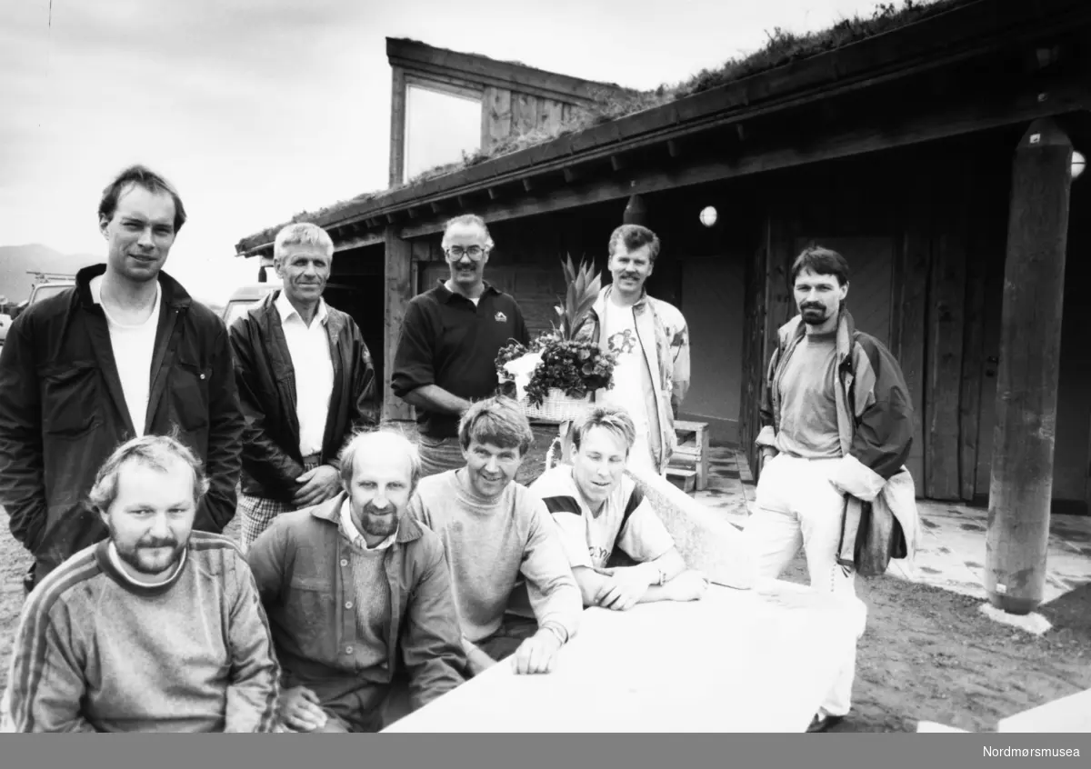 Fra Atlanterhavsveien på Averøya, muligens i forbindelse med åpningen i 1989. Bildet er fra avisa Tidens Krav sitt arkiv i tidsrommet 1970-1994. Nå i Nordmøre museums fotosamling.