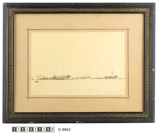 Monitoreskader till ankars på Karlskrona redd 1889