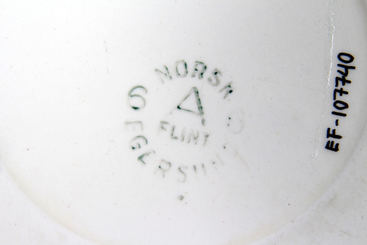 Dansende dame med kastanjetter. Spanskinspirert motiv av en flamencodanser.