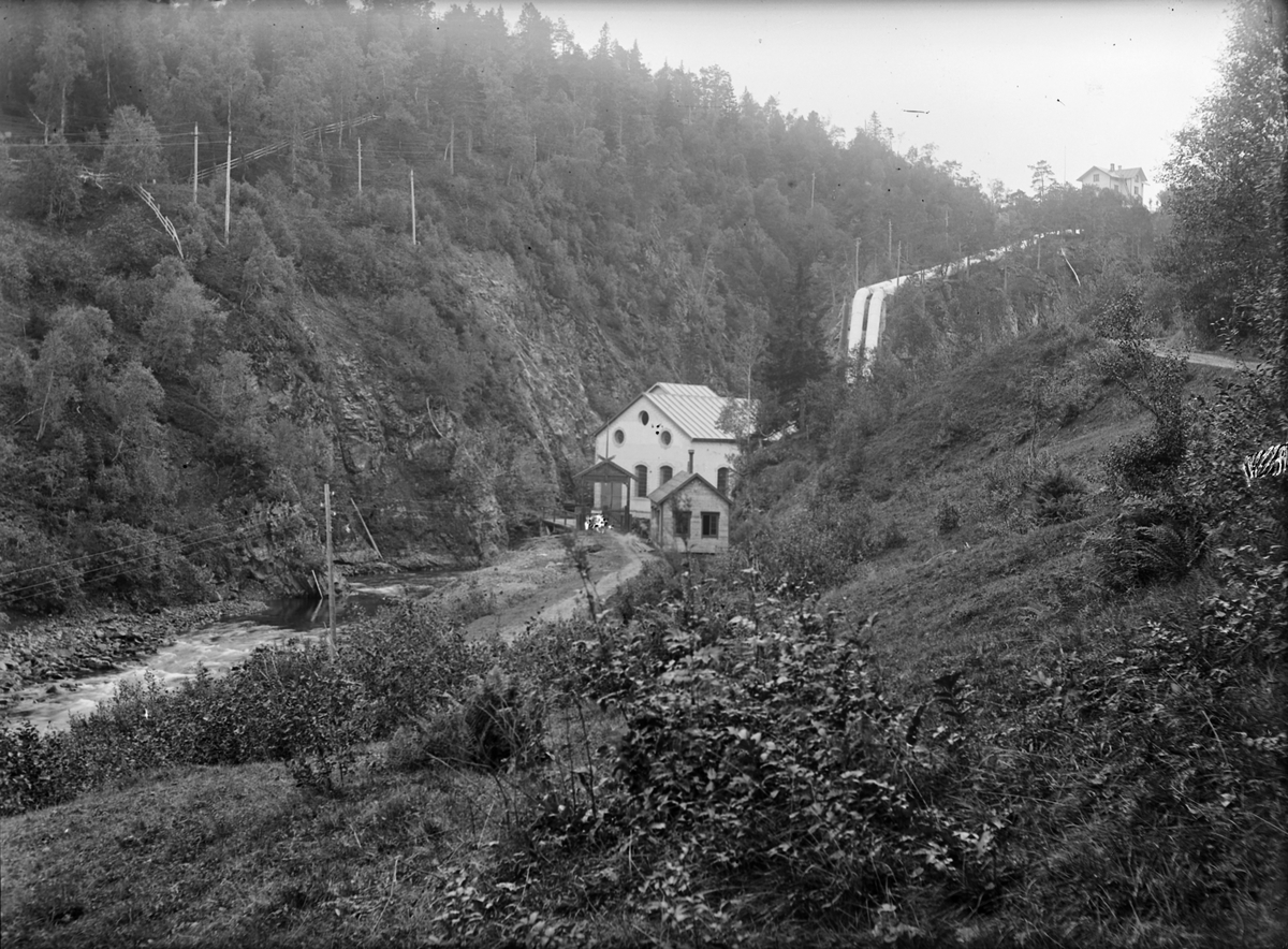 Skjenaldfossen kraftstasjon.