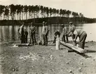 Fotoalbum innehållande bilder från 1928-1936 föreställande soldatliv vid Göta ingenjörkår Ing 2. Bland bilderna finns även fotografier från olika fälttjänstövningar och militärutbildningar.