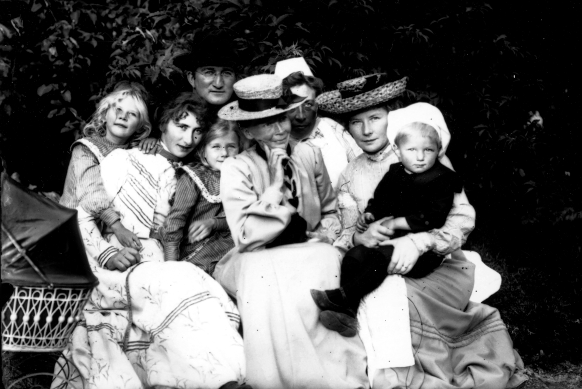 Doktor Otto Mejlænder med familie.