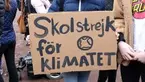 I Rådhusparken i Jönköping samlas människor varje fredag för att stötta Greta Thunberg i hennes skolstrejk för klimatet. 