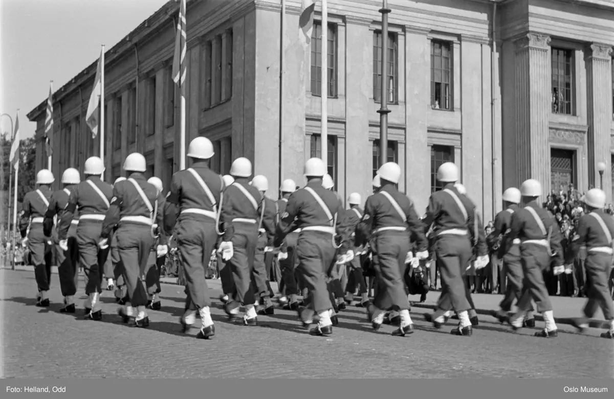 Amerikas dag, opptog, soldater, flagg, Universitetet