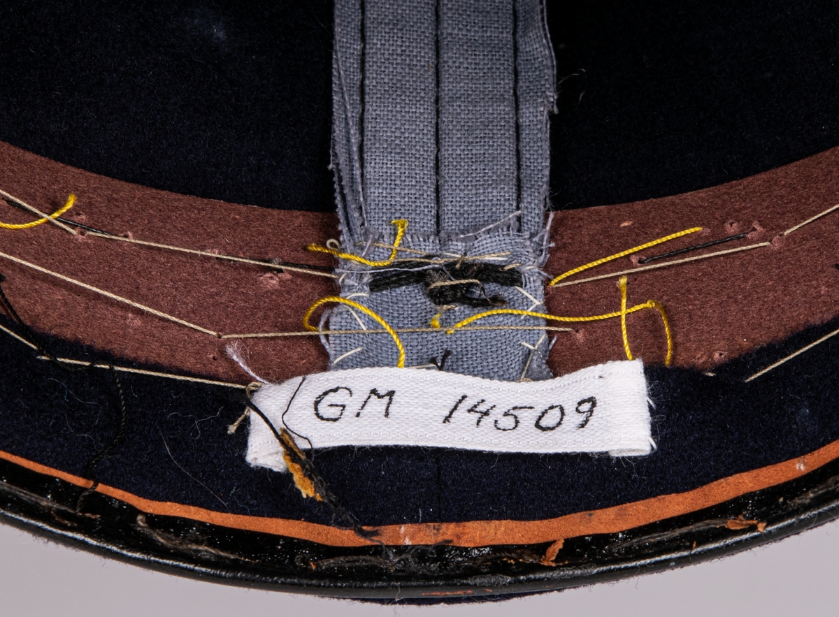 Uniform M/Ä -23. Intendentkåren. Sydd i augusti 1930 å I14:s  off- och uoffskrädderi av skräddarmästare Axel Willhelm Granath.