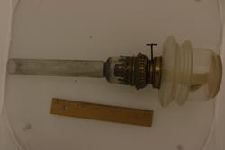 Parafinlampe, lampe med vek,glass og skjerm