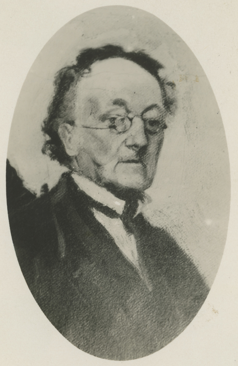 Seks portrettfotos av overlærere ved Moss borgerlige realskole.

Bilde 1:
Christian August Lyche,  besatt 1832-4.

Bilde 2:
Theodor August Dop, besatt 1841-7.

Bilde 3:
Søren Christian Monrad, besatt 1847-8.

Bilde 4:
Jørgen Johan Tandberg, besatt 1848-9.

Bilde 5:
Henrich Christian Andreas Richter, besatt 1859-68.

Bilde 6:
Nicolai M. Harboe, besatt 1849-59.