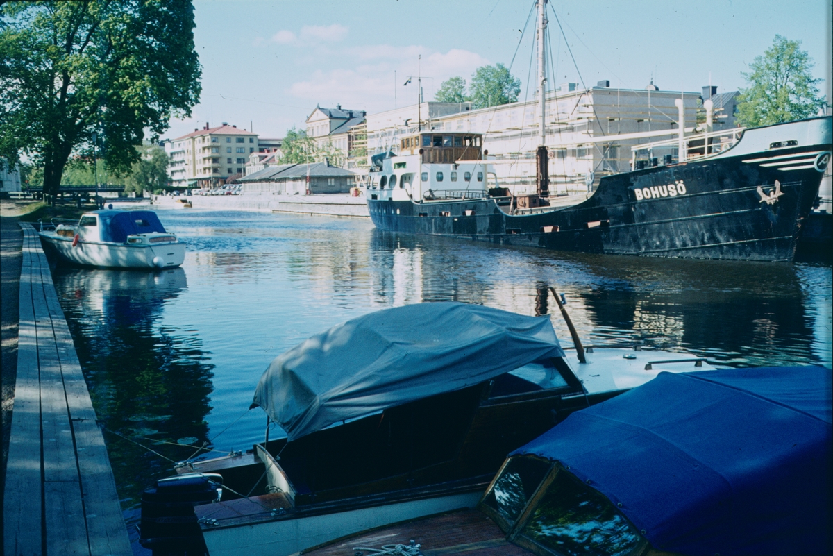 Vy från Stadsträdgården mot Fyrisån och Hamnplan, Uppsala 1971