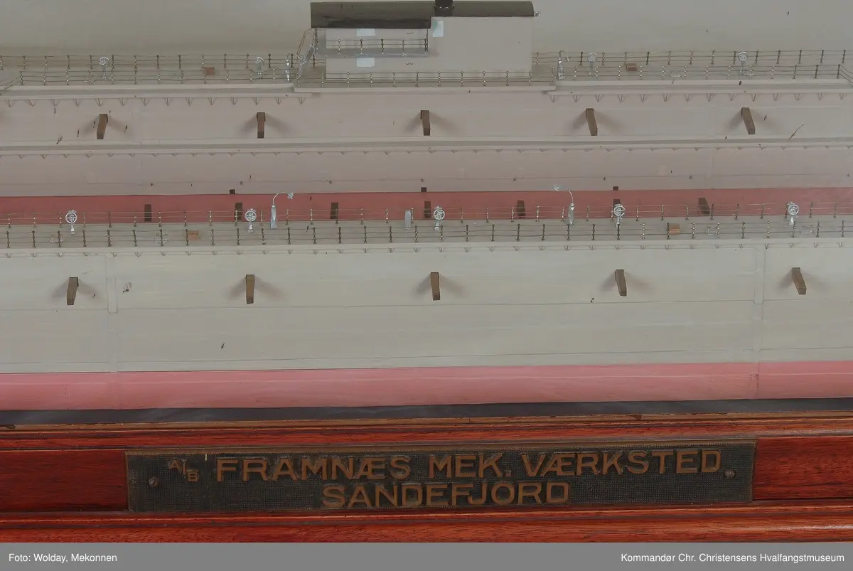 Modell av flytedokk, byggenummer 170 ? ved  Framnes mekaniske Verksted A/S