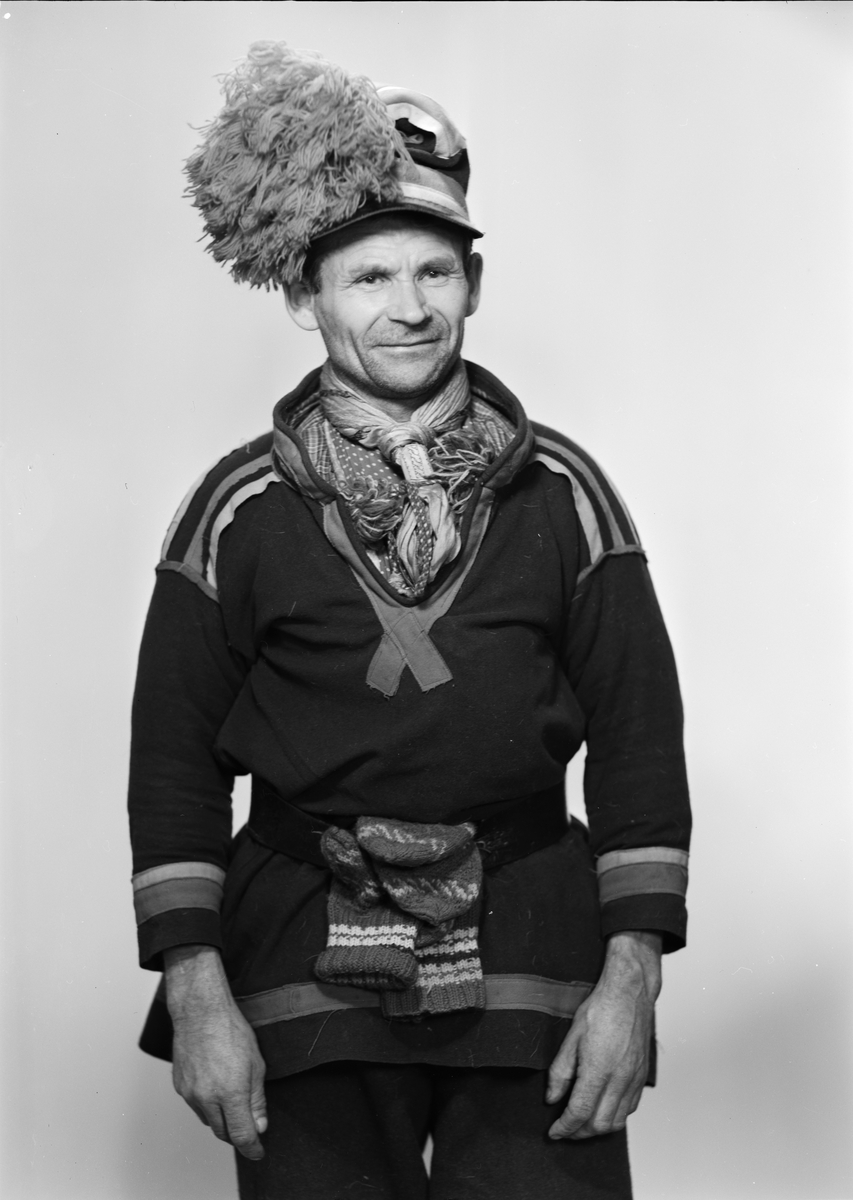 Ateljéporträtt - Pejok, Uppsala 1959