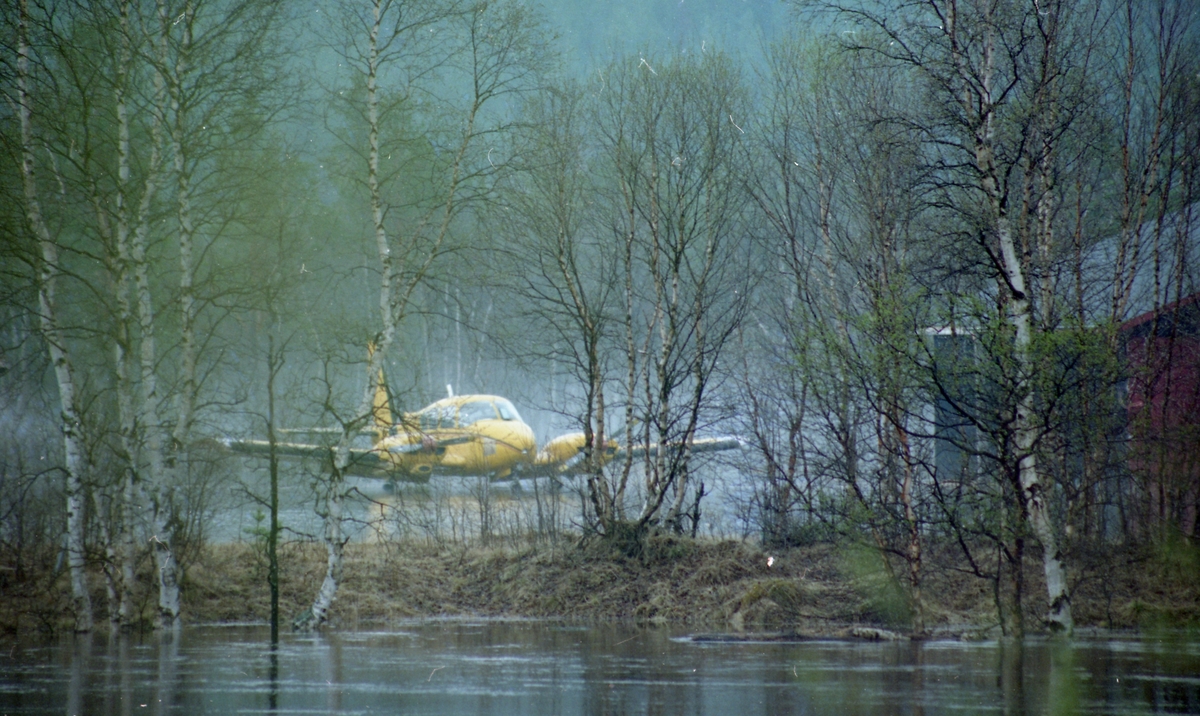 Flom-bilder Tynset flyplass