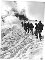 Over Styggebreen til Galdhøpiggen