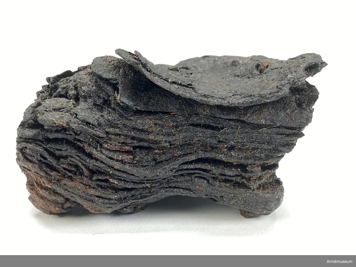 Grupp C I.
Av läder och trä.