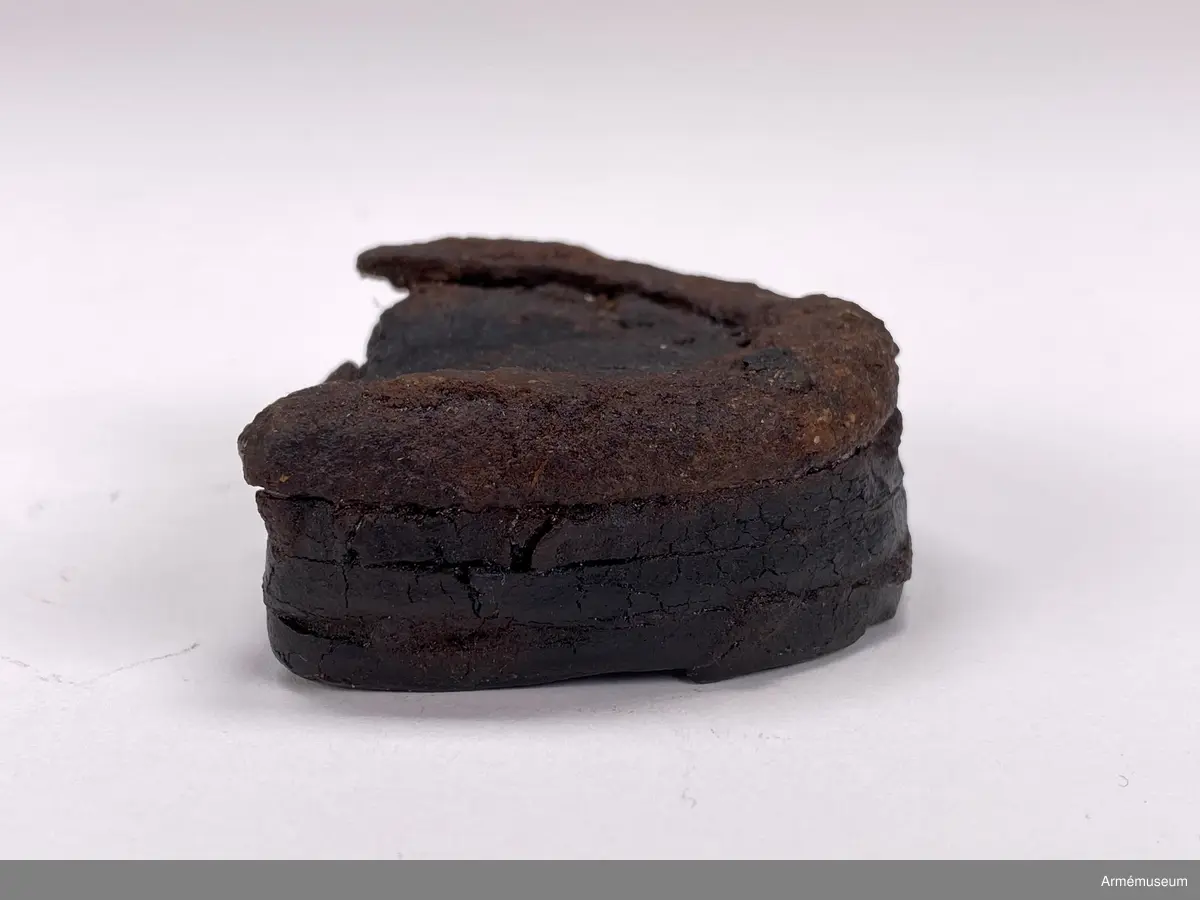 Grupp C I.
Av läder och trä.