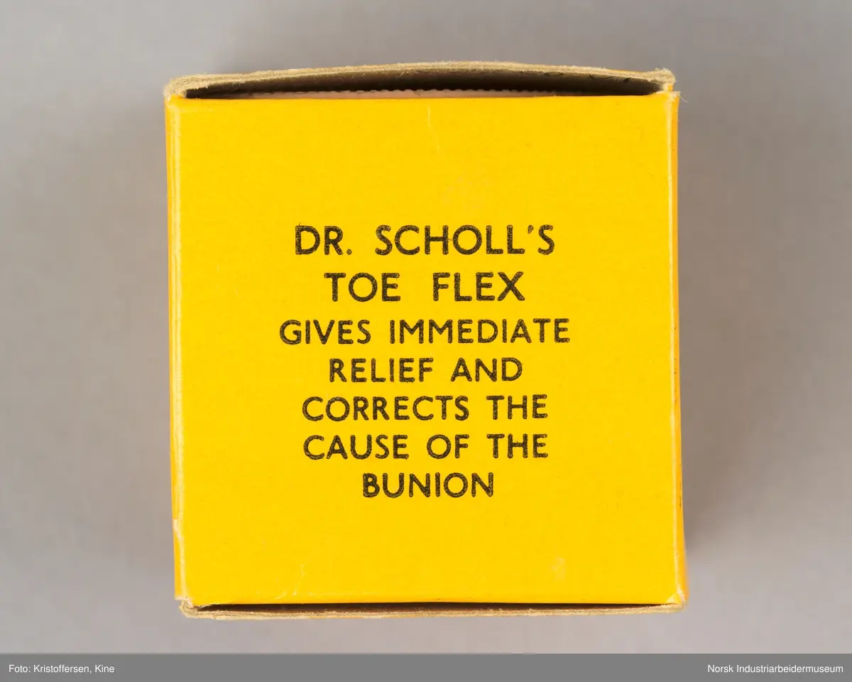 Dr. Scholl`s Toe-Flex for Bunions. To tåskillere i original emballasje fra Scholl i størrelse small. Tåskillerne er hudfarget og ovale i form.