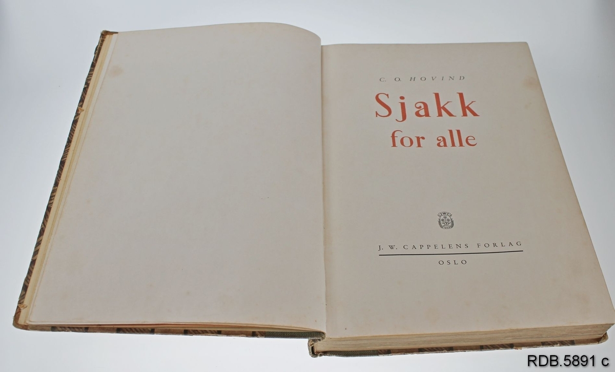 Boka "Sjakk for alle"