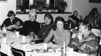 Matsalen (by 009), december 1977

Personalsamling

Fr.v. Lotta Söderlund (dotter till husmor Anne Söderlund) och kompanisjuksköterskorna Inga Malmqvist, Gunilla Petré, Agneta Sikström och Hjördis Sefyrin.

Text från Mats Petré på FB.
