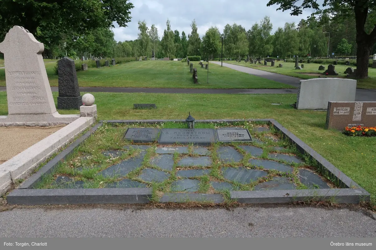 Inventering av kulturhistoriskt värdefulla gravvårdar i samband med upprättade av vård- och underhållsplan för Lindesbergs södra kyrkogård, avseende kulturhistoriska värden.